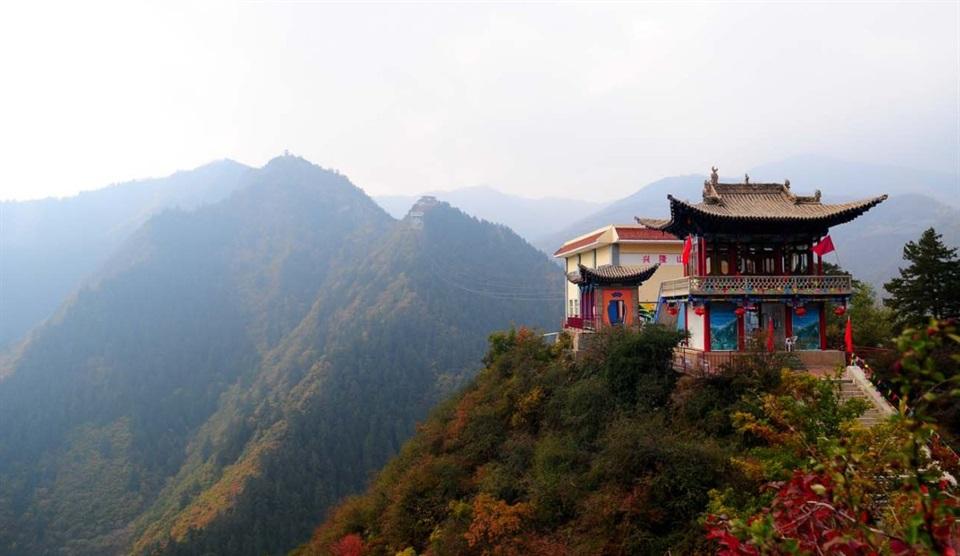 ʼʮ꽨hԁ2000Ěvʷʡﱣo^RɽʯĻzַС]ҵһɽ֮Qd¡ɽҼȻo^߀ȫĵ֮һĺƽĵ@YԴஔS