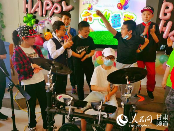 mӅ^ұСWekcһHͯ}κ z