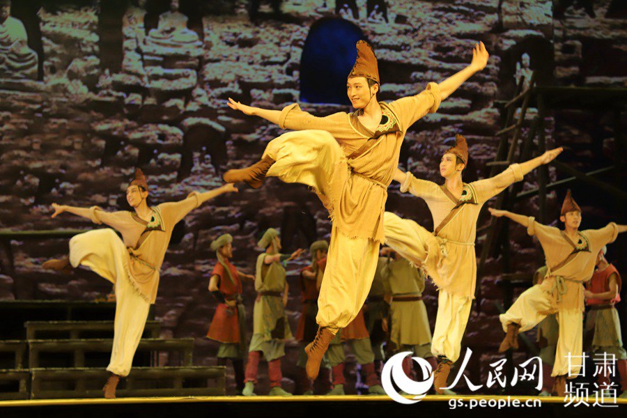 黃河之濱再掀“敦煌風” 觀眾樂享文化盛宴【8】