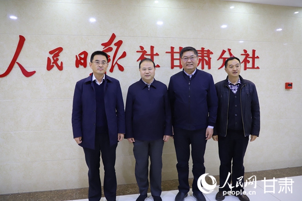 yίίLALՈCW Sz