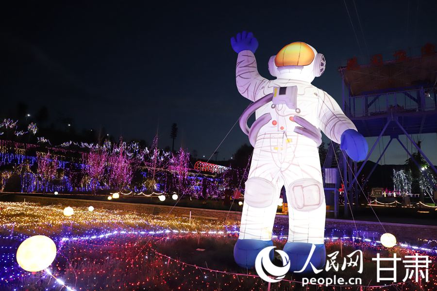 逛花海、賞明月、觀花燈 中秋可以這樣過【4】