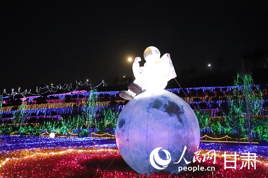 逛花海、賞明月、觀花燈 中秋可以這樣過【5】