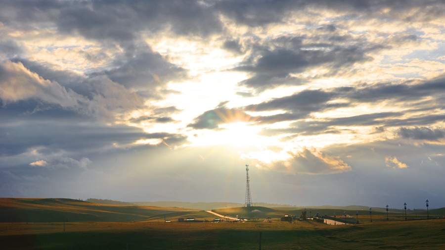 秋染祁連。武雪峰攝