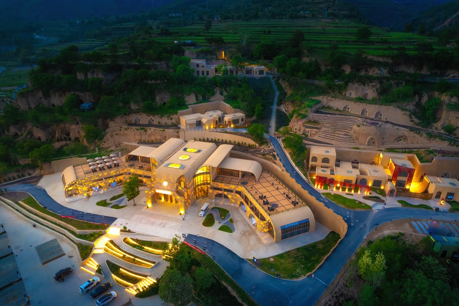 黃土大塬窯洞美。甘肅省慶陽市西峰區顯勝鄉政府供圖