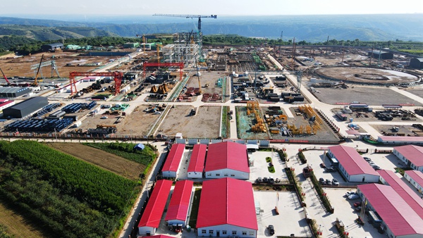 華能正寧2×1000兆瓦調峰煤電項目大景。趙彩霞 攝