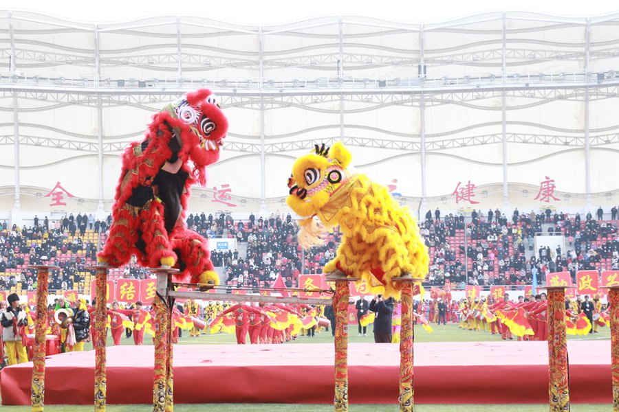 春節社火展演活動。定西市融媒體中心供圖