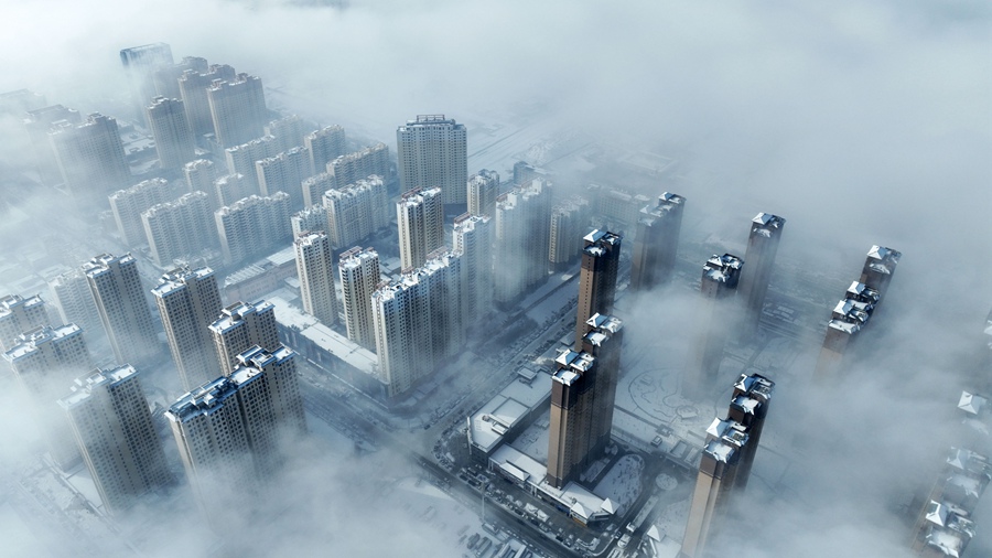 氤氳入畫 甘肅榆中現平流霧景觀