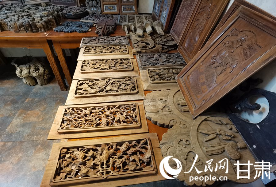 "讓文物活起來" 甘肅民間收藏人馬丑子堅守理想三十年【5】