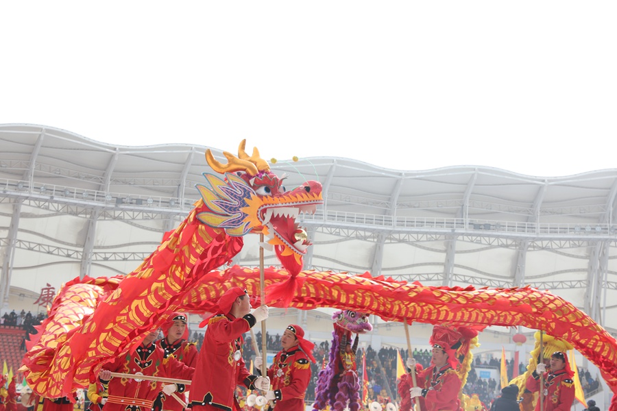 春節社火展演活動。定西市融媒體中心供圖