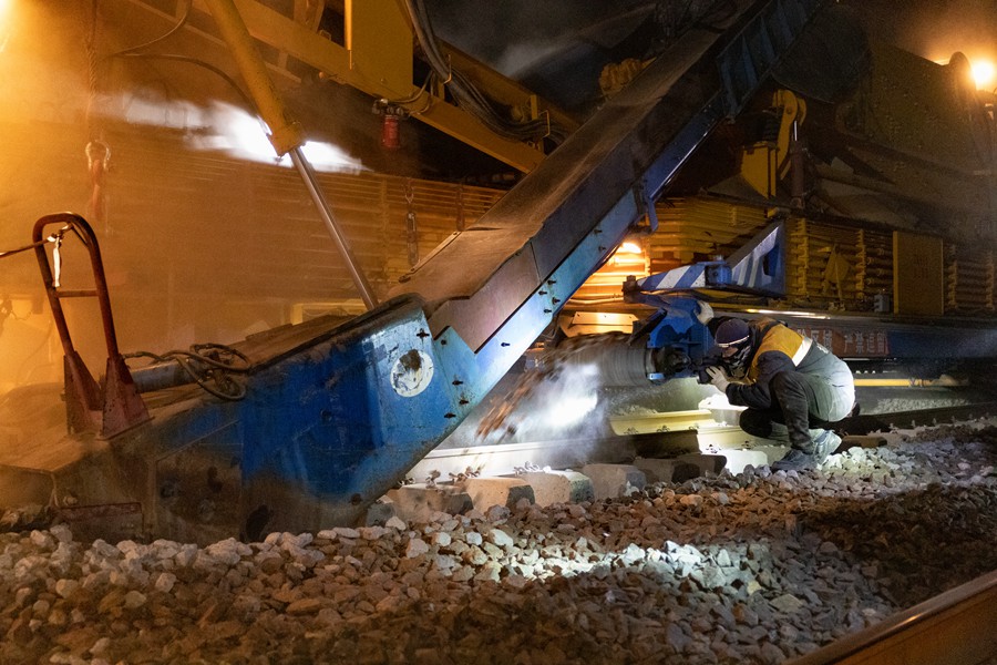 隴海鐵路甘肅段2024年第一階段集中修全面啟動。蘭州鐵路局供圖