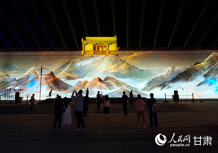 “天下第一雄關”嘉峪關開啟夜游模式【4】