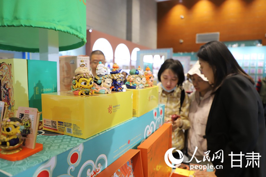 “匠心傳承·創意綻放”非遺及文創精品展亮相敦煌