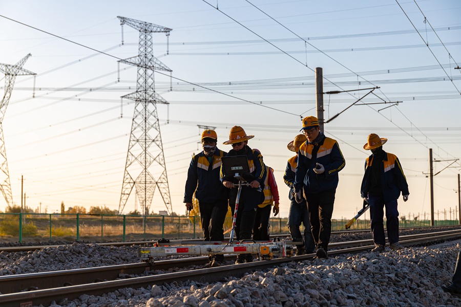 施工現場。蘭州鐵路局供圖