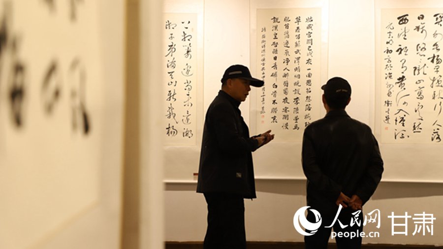 “只將詩思入涼州——百首涼州詞書法作品展”在蘭開幕【5】