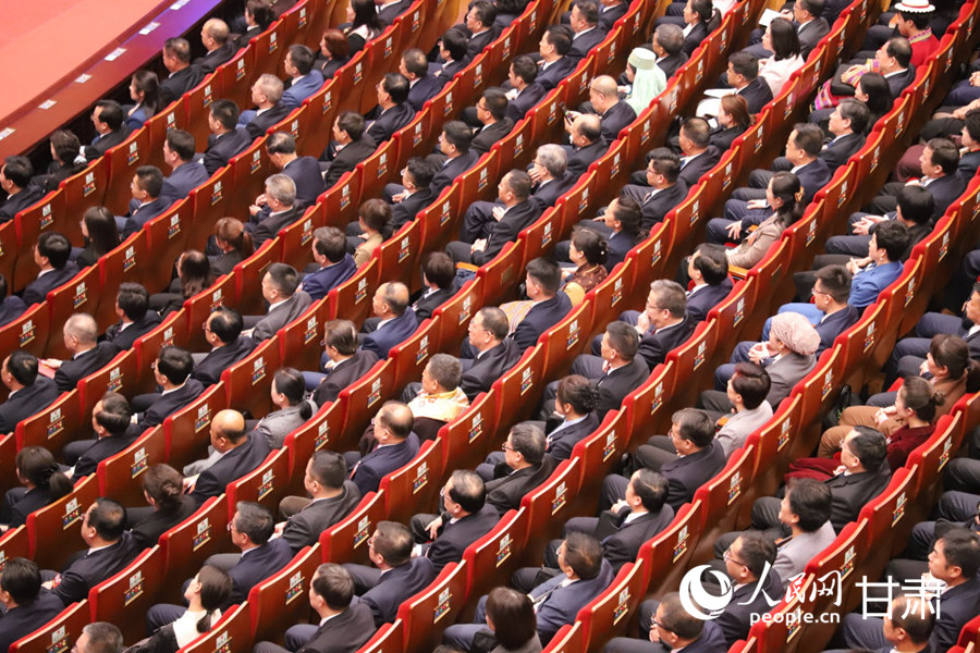 甘肅省十四屆人大三次會議勝利閉幕【3】