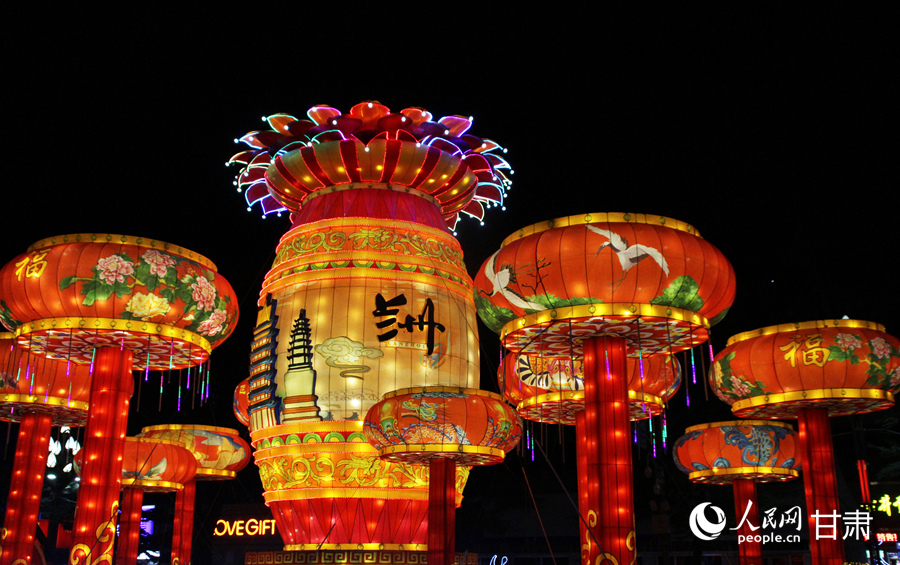 新春走基層|蘭州西固：璀璨燈展賀新春 共賞光影盛宴