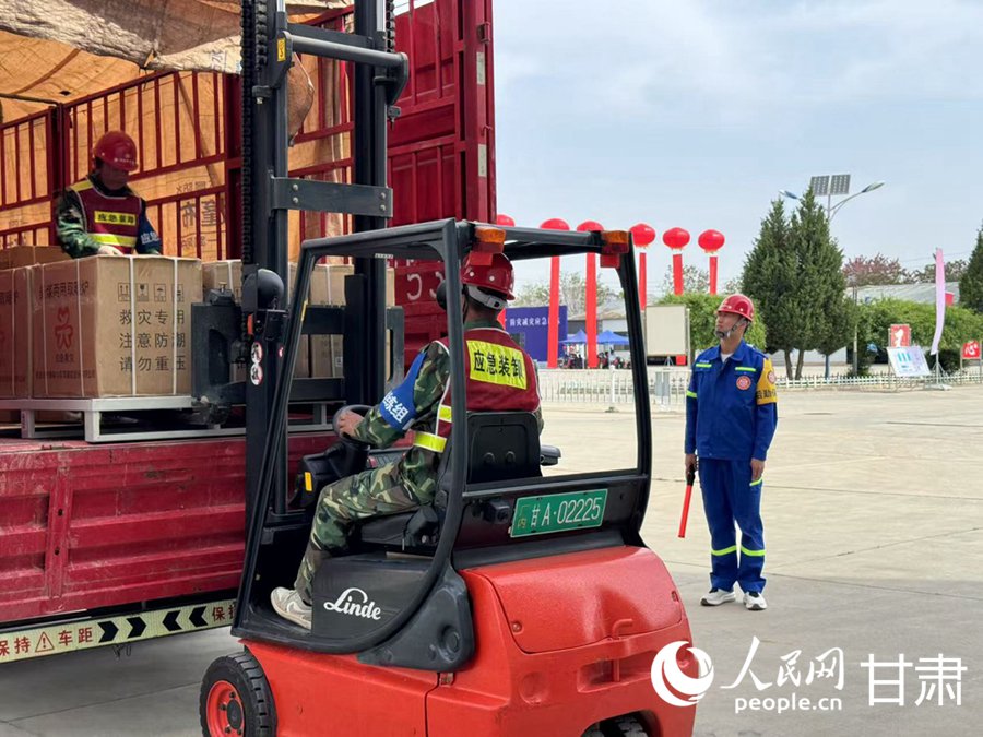 應急演練活動現場。人民網記者 焦隆攝