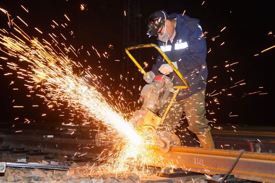 蘭新鐵路（甘肅段）第一階段集中修施工圓滿收官。蘭州鐵路局供圖