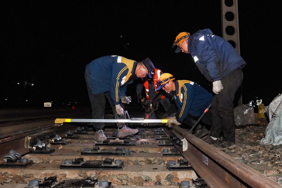 蘭新鐵路（甘肅段）第一階段集中修施工圓滿收官。蘭州鐵路局供圖