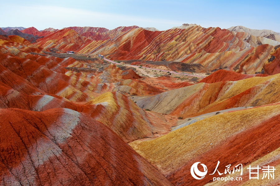 甘肅張掖：七彩丹霞暑期旅游持續升溫【3】