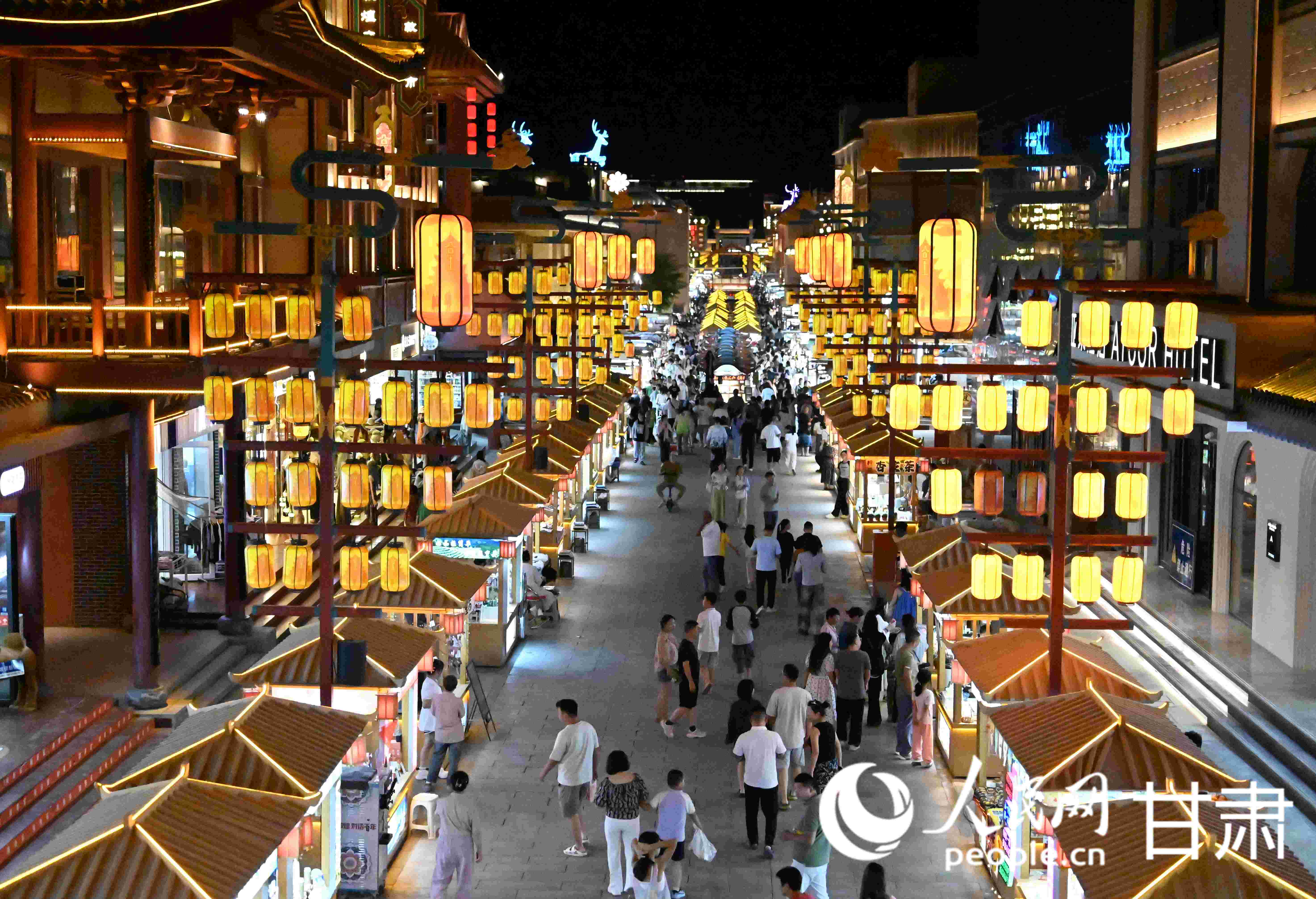 甘肅敦煌：“夜經濟”持續升溫