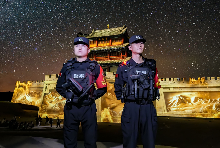 堅守在一線。朱登敬攝