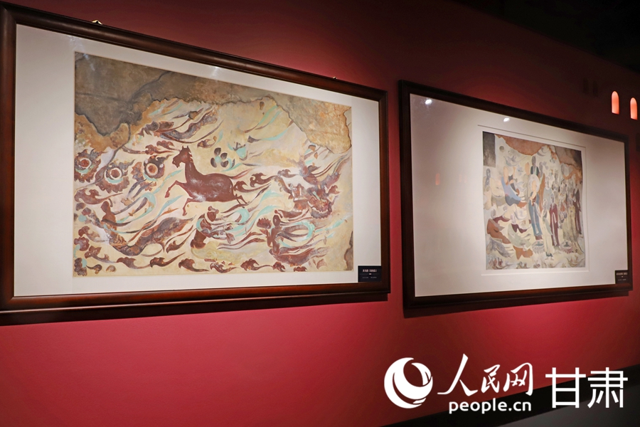 展廳內的文物壁畫復制品。人民網記者 米媛攝