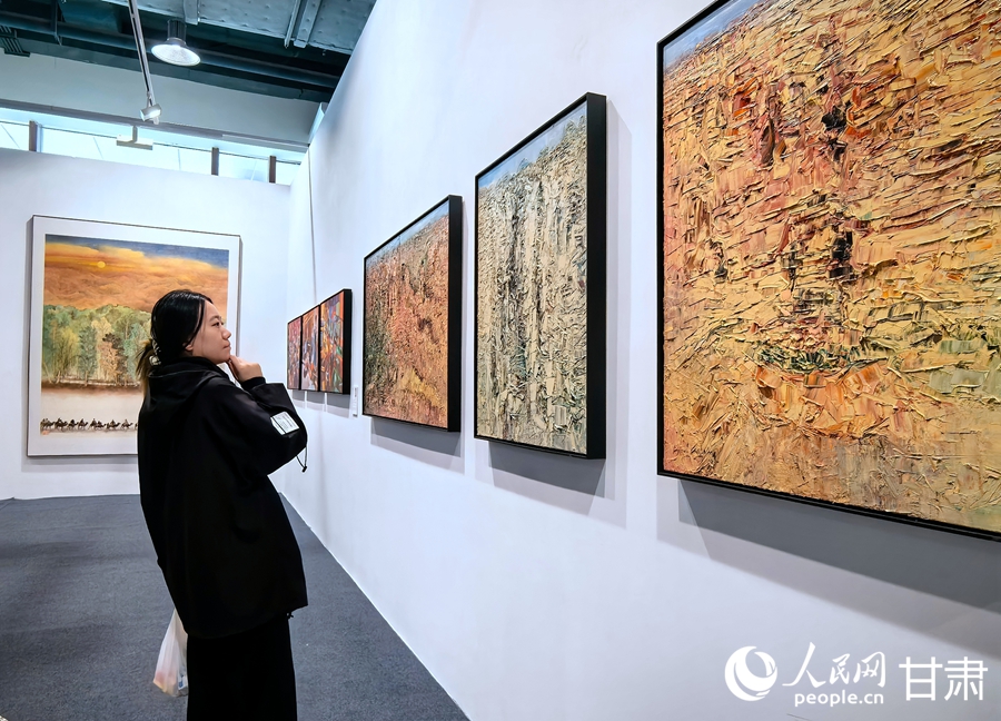 “一帶一路”國際書畫精品展亮相敦煌文博會【3】