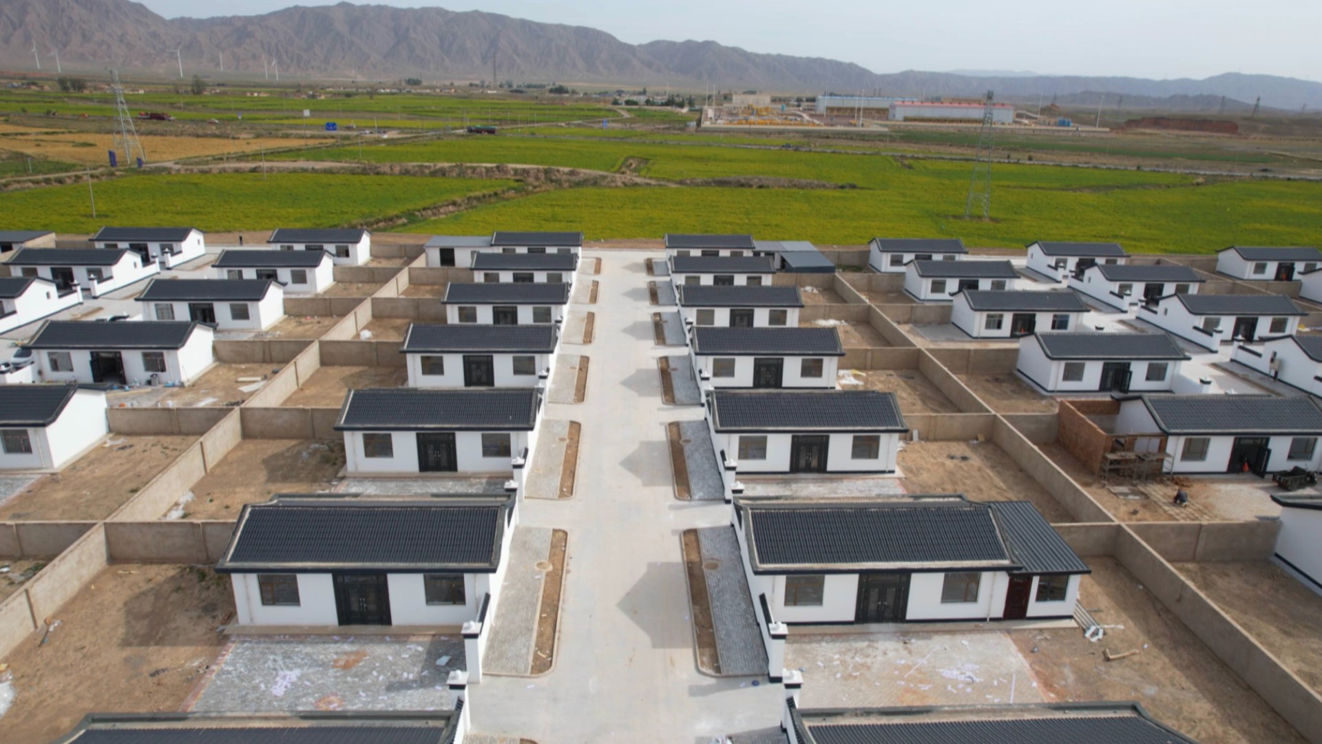 永昌縣紅山窯鎮水泉子村集中安置點。永昌縣融媒體中心供圖