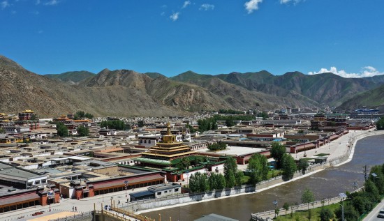 @712Ĕz½Ⱥo˙CƬAӛ  z