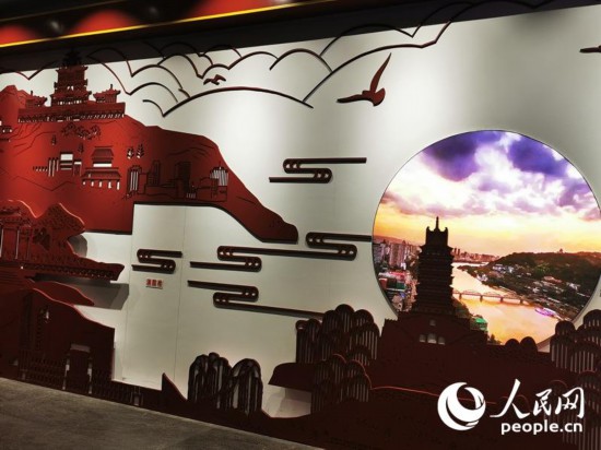 SӘǃȾWӛ wϼz